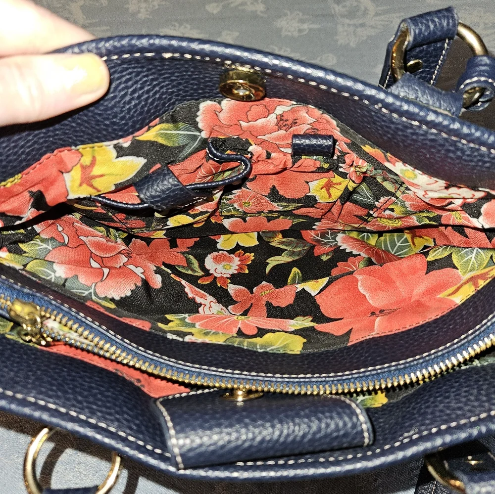 MAXX NY Nylon Navy & Leather Trim Shouler Bag Purse